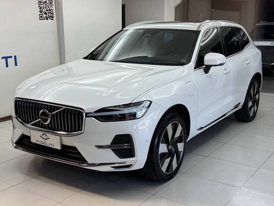 VOLVO XC60 2.0 T8 RECHARGE ULTIMATE AWD GEARTRONIC VOLVO XC60 2.0 T8 RECHARGE ULTIMATE AWD GEARTRONIC